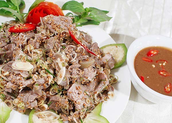 Cách hấp thịt dê với sả “lạ miệng” ai ăn cũng thích