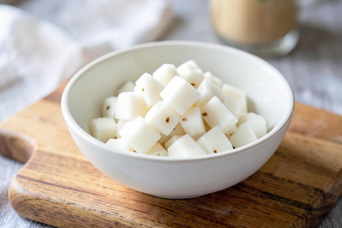 Mãng cầu cắt miếng nhỏ bỏ hạt